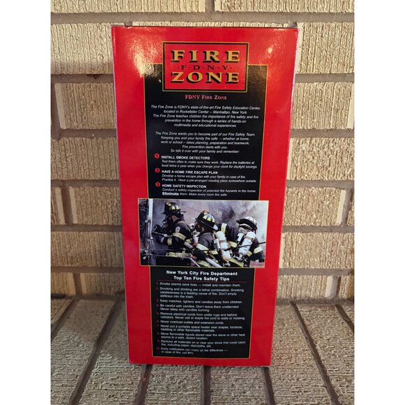 FDNY Fire Zone New York City Finest Fire Department Firefighter Action Figure - Picture 3 of 7